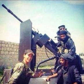 Συνεταιράκια στις σφαγές! Ποζάρουν&nbsp;παρέα!