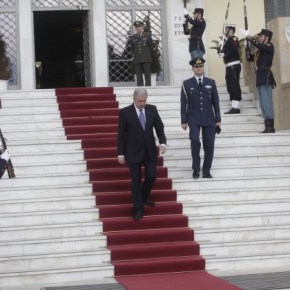 Τελετή αποχώρησης στο ΥΠΕΘΑ! Ο Αβραμόπουλος φεύγει αλλά κανείς δεν&nbsp;έρχεται!