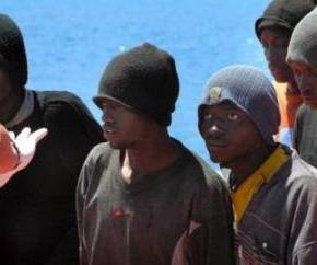 ΜΕ ΕΥΘΥΝΗ Ε.ΒΕΝΙΖΕΛΟΥ ANOIΞΕ Η «ΠΟΡΤΑ» ΓΙΑ ΑΣΙΑΤΕΣ, ΑΦΡΙΚΑΝΟΥΣ, ΑΛΒΑΝΟΥΣ Κ.Λ.Π Απόφαση-σοκ από ΣτΕ: «Να μπαίνουν στις στρατιωτικές σχολές αλλοδαποί με ελληνική&nbsp;ιθαγένεια»