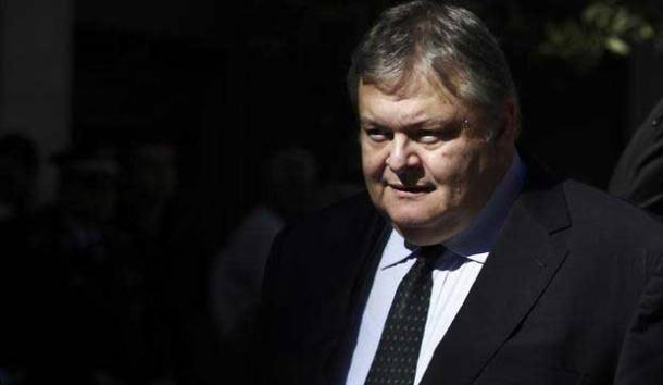 m 14102114138877581414592310