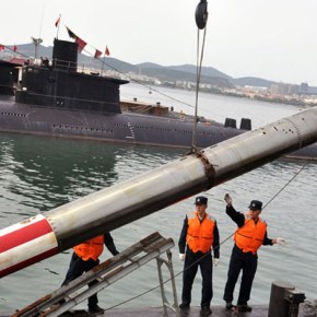 Υπογραφές έκπληξη από Αβραμόπουλο για προώθηση δυο&nbsp;εξοπλιστικών