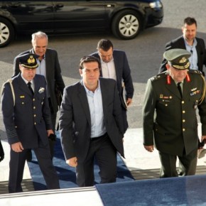 Τσίπρας στο ΥΠΕΘΑ: Τι εντυπωσίασε και τι ξένισε τους&nbsp;στρατιωτικούς;