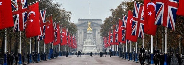 turk-brit-flags-620x220