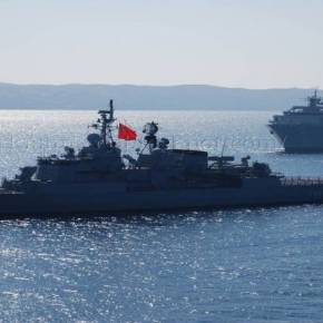 ΑΣΙΑΤΙΚΟ ΘΡΑΣΟΣ ΣΤΙΣ ΠΥΛΕΣ ΤΗΣ ΕΥΡΩΠΗΣ Βίντεο: Σκηνικό πολέμου έστησε η Αγκυρα μεταξύ Ρόδου και Καστελόριζου&nbsp;σήμερα