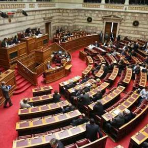 Ζούμε πάλι μέρες αποστασίας του&nbsp;‘65