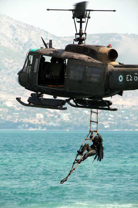 AAAelikoptero.jpg.pagespeed.ce