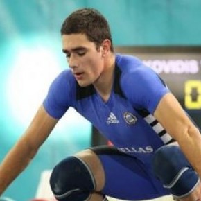 ΜΠΡΑΒΟ ΤΟΥ! Αρσιβαρίστας σήκωσε τη μπάρα και φώναξε «ΛΕΥΤΕΡΙΑ ΣΤΗΝ ΚΥΠΡΟ»&nbsp;(BINTEO)