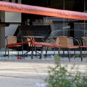 Κοντά στη σύλληψη του δράστη που «γάζωσε» το μπαρ στην Καστέλα η&nbsp;Αστυνομία