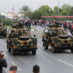 Στρατιωτική παρέλαση στα&nbsp;κατεχόμενα