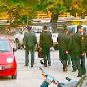 Ντοκουμέντο: Μουσουλμάνοι ένστολοι (Τούρκοι;) για προσευχή στο τζαμί της&nbsp;…Ελασσόνας!