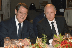 PUTIN-ANASTASIADHS-300x200