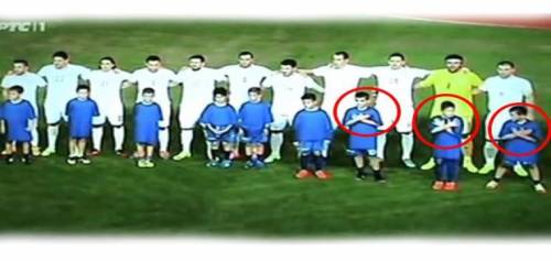 utakmica-provokacija-srbija-grcka-foto-printskrin-1416491711-591935