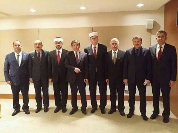 666pseutomouftides-ntavoutoglou_473_355