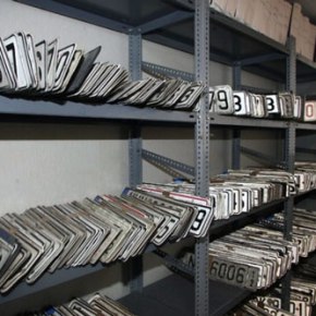 Πάνω από 140.000 ιδιοκτήτες ΙΧ θα παραδώσουν&nbsp;πινακίδες