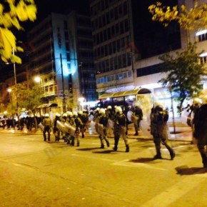 Πολιορκούν το Πολυτεχνείο – Συγκρούσεις και μολότοφ στα Εξάρχεια – Καίγονται Ι.Χ. – Συνεχής ενημέρωση για την πορεία για τον Αλέξανδρο&nbsp;Γρηγορόπουλο