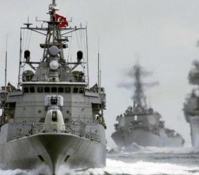 Με τον τουρκικό στόλο στο Αιγαίο έρχεται ως «σουλτάνος» ο Νταβούτογλου που θέλει να πάει&nbsp;Θράκη