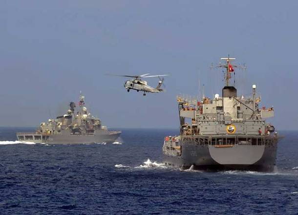 10891841_871264076246-efe77086