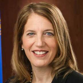 Γυναίκα της χρονιάς η ελληνικής καταγωγής υπ. Υγείας των&nbsp;ΗΠΑ