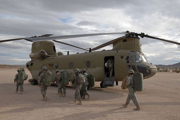 640px-CH-47F_at_NTC_2008