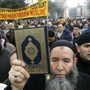 ΜΕΤΑ ΤΟ ΣΟΚ ΤΟΥ ΠΑΡΙΣΙΟΥ ΠΕΡΙΣΣΕΥΕΙ Η ΕΥΡΩΠΑΙΚΗ&nbsp;ΥΠΟΚΡΙΣΙΑ