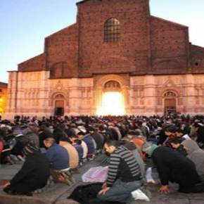 ΣΟΚΑΡΟΥΝ ΟΙ «ΓΑΛΛΟΙ» ΜΟΥΣΟΥΛΜΑΝΟΙ ΜΕΤΑ ΤΟ ΑΙΜΑΤΟΚΥΛΙΣΜΑ Iσλαμιστές: «Η Γαλλία θα ξαναγίνει μέρος των ισλαμικών εδαφών ανεξάρτητα από τους πιστούς του&nbsp;Σταυρού»