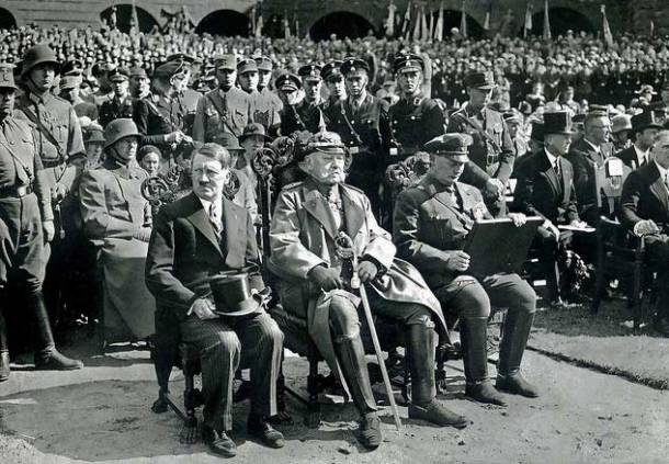 AAA5879427105_3a06995773_z