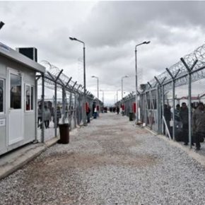 Την Παρασκευή αφέθηκαν ελεύθεροι 20 αλλοδαποί και σήμερα άλλοι 30 Αμυγδαλέζα: Ξεκίνησε η εκκένωση των αλλοδαπών από το Κέντρο&nbsp;Κράτησης