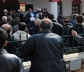 ΠΟΛΙΤΙΚΗ ΟΜΙΛΙΑ ΣΕ ΤΖΑΜΙ…(Εν&nbsp;Ελλάδι)