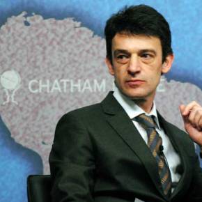 Καθηγητής του London School of Economics: Η Ελλάδα είναι στο έλεος στενόμυαλων&nbsp;γραφειοκρατών