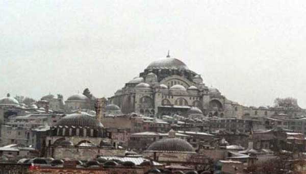 martiou-h-kwnstantinoupolh-metonomazetai-se-istanmpoul2-700x360