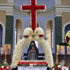 Μετά από 93 χρόνια η τελετή Αποκαθήλωσης στην Σμύρνη&nbsp;(Φωτογραφίες)