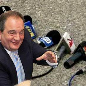 Ο Κ.Καραμανλής στηρίζει τον Α.Τσίπρα ενάντια στους «βαρόνους» των&nbsp;ΜΜΕ