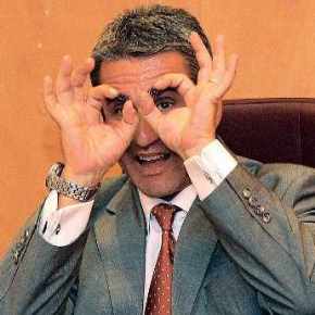 Λοβέρδος: «Ο Βαρουφάκης είναι ένας κλόουν που παίζει τον υπουργό&nbsp;Οικονομικών»