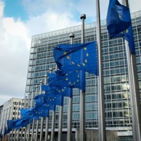 Μαραθώνιος συνεδριάσεων του Brussels Group Στόχος η προσέγγιση δανειστών-Αθήνας σε όλα τα ανοιχτά ζητήματα από το δημοσιονομικό και τις ιδιωτικοποιήσεις μέχρι το&nbsp;ασφαλιστικό