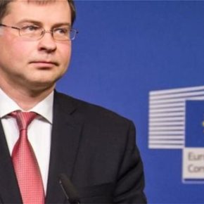 Συνέντευξη στο αμερικανικό δίκτυο Bloomberg Ντομπρόφσκις για τις διαπραγματεύσεις: «Έχει χαθεί ήδη αρκετός πολύτιμος&nbsp;χρόνος»