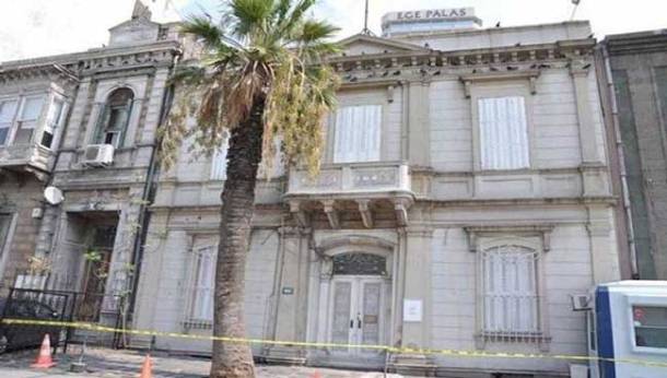 ellinikoproxeneiosmirnis-650