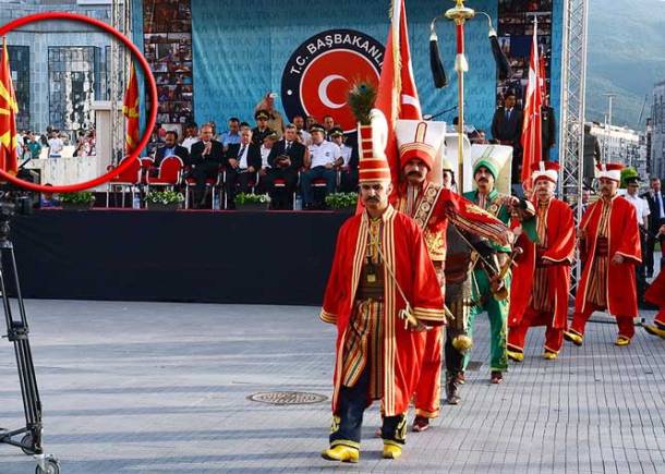 Gyftoskopianoi-kai-Mongoloi-2