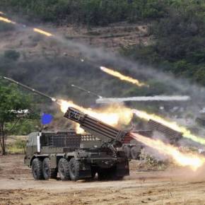 ΠΟΙΟΙ ΕΙΝΑΙ «ΟΙ ΑΝΘΡΩΠΟΙ ΤΩΝ ΚΙΝΕΖΩΝ» ΣΤΗΝ ΕΛΛΑΔΑ Η Κίνα «εισβάλλει» και στο ΥΠΕΘΑ με επίσημη πρόταση εκσυγχρονισμού των ρουκετοβόλων&nbsp;RM-70