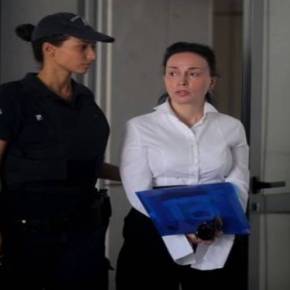 Ένα κορυφαίο στέλεχος του ΠΑΣΟΚ «έδειξε» η Σταμάτη για τις μίζες στα εξοπλιστικά&nbsp;[βίντεο]