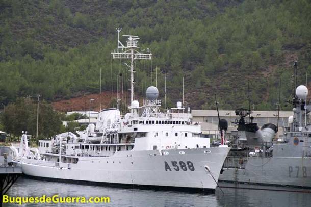 9317407939_--666X444