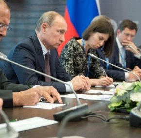 ΤΟ …ΑΛΛΟ ΠΡΟΣΩΠΟ ΤΩΝ ΡΩΣΩΝ: Τα τρία «νιετ» για οικονομική ενίσχυση και η συμβουλή «συμβιβαστείτε με τους&nbsp;δανειστές»!