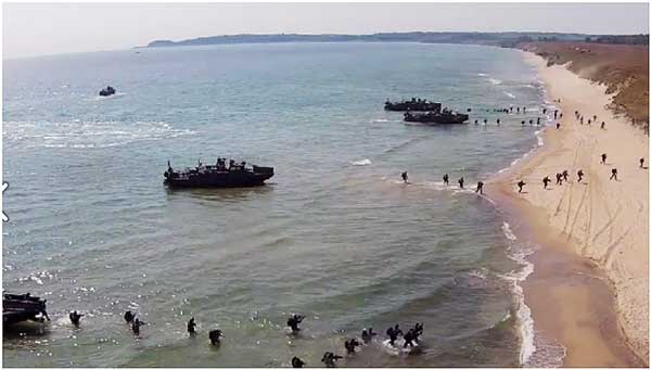 CHcHSiZWoAAJTz0--600X341