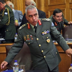 Γιατί η διαδοχή του Α/ΓΕΕΘΑ Κωσταράκου θα έπρεπε να έχει ήδη&nbsp;ξεκινήσει