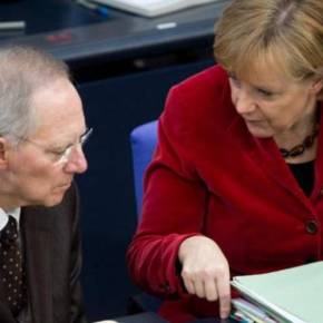 Η ΣΥΓΚΡΟΥΣΗ ΤΩΝ ΔΥΟ ΙΣΧΥΡΩΝ ΤΟΥ ΒΕΡΟΛΙΝΟΥ ΚΑΙ ΤΑ ΚΕΡΔΗ ΓΙΑ ΤΗΝ ΚΥΒΕΡΝΗΣΗ Μέρκελ-Σόιμπλε: Ο γερμανικός εμφύλιος που προκάλεσε η Ελλάδα – Όλο το&nbsp;παρασκήνιο