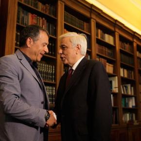 Θεοδωράκης προς Παυλόπουλο: Πατριωτικές και όχι κομματικές&nbsp;λύσεις