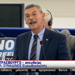 Τον ξέσκισε! «Πόσο μικρός είστε άραγε κ. Σουλτς σε σχέση με το μεγαλείο ενός έθνους;» Δείτε την ομιλία του ευρωβουλευτή της Χρυσής Αυγής, Ελ.&nbsp;Συναδινού!
