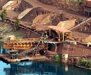 ΑΙΣΧΟΣ: ΞΕΠΟΥΛΑΝΕ ΣΤΟΥΣ ΞΕΝΟΥΣ ΚΑΙ ΤΗΝ ΓΗ ΤΩΝ ΔΕΛΦΩΝ&nbsp;!!