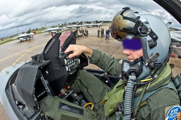 pilots_f_16_03---650X433