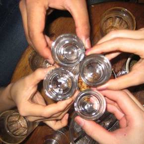 ΝΕΑ ΕΘΝΙΚΗ ΗΤΤΑ!  Η Τουρκία κάνει τη ρακή παγκόσμιο brand με εξαγωγές και στην&nbsp;Ελλάδα!