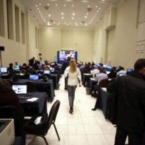 699 ΕΚΠΡΟΣΩΠΟΙ ΑΠΟ 44 ΧΩΡΕΣ Πλημμύρισε με δημοσιογράφους από όλο τον κόσμο η Αθήνα για το&nbsp;δημοψήφισμα